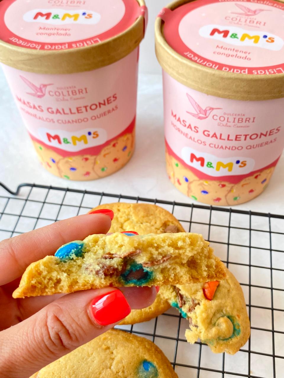 Galletón M&M congelado 6u listos para hornear (15% dcto x 2 unidades)